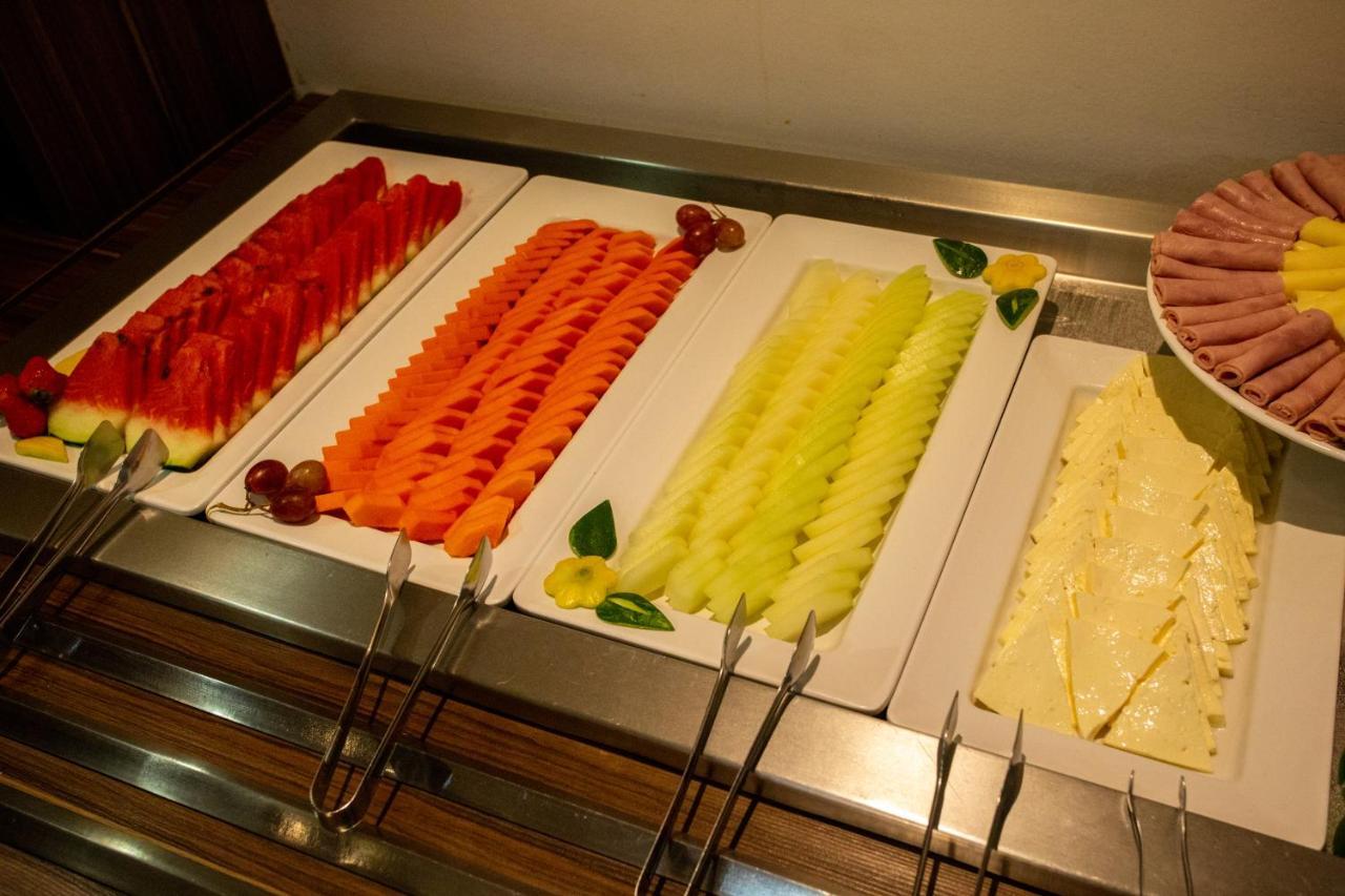 Carlton Plaza Torre Hotel Araxa Ngoại thất bức ảnh